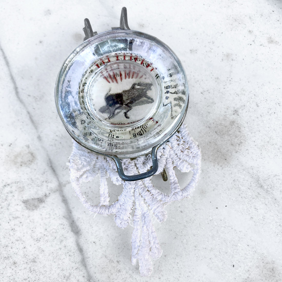 talismano/spilla/pendaglio tessile indossabile